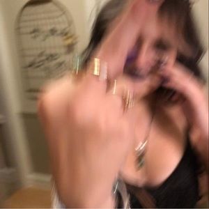 Meet your Posher, Laney